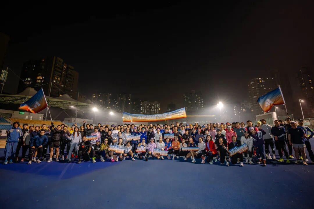 平凡集结，向光起跑｜百练成金，逐金小队的半马启航记